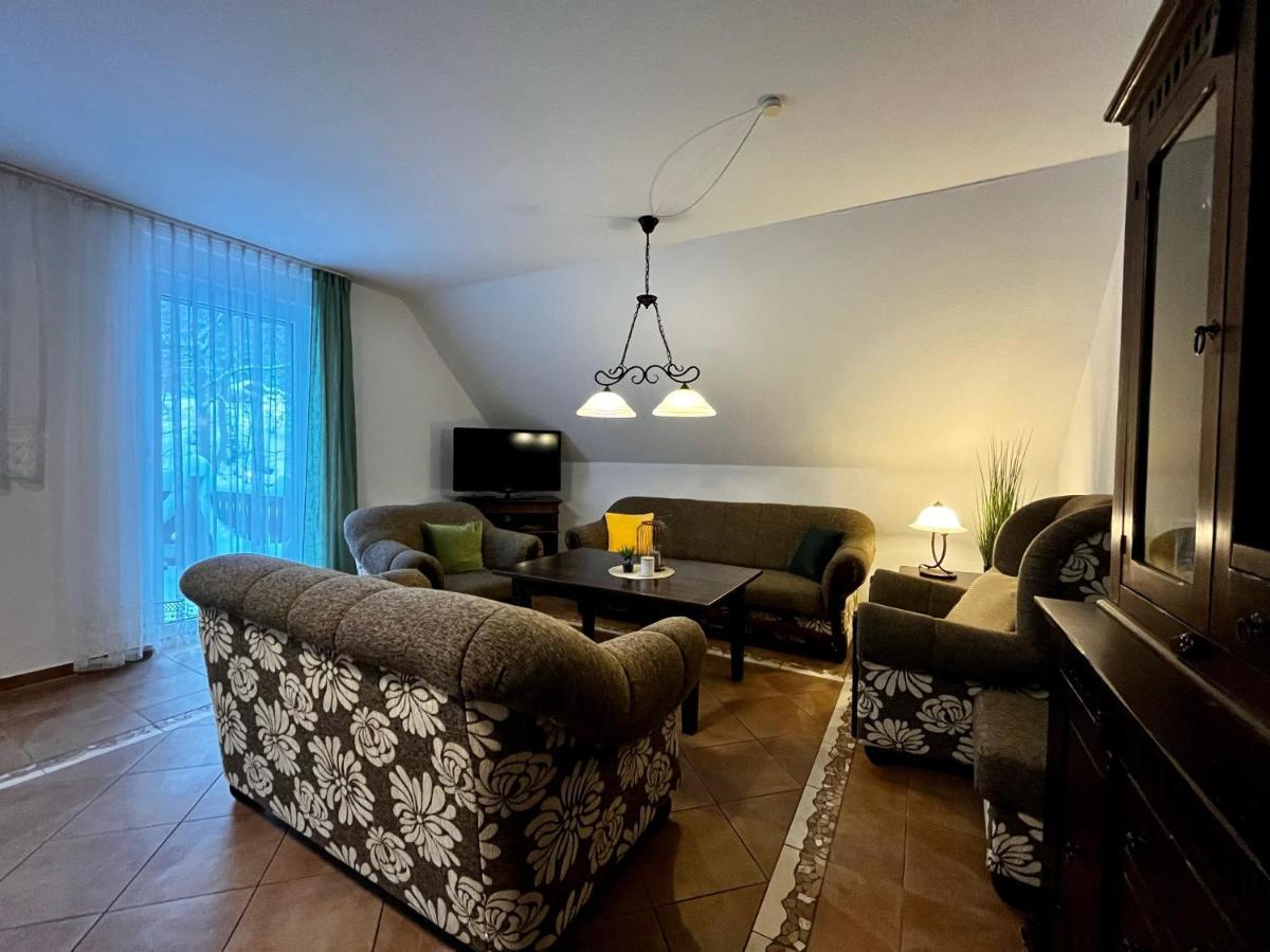 Ferienwohnung Gipfelglueck Mit Balkon 시르케 외부 사진